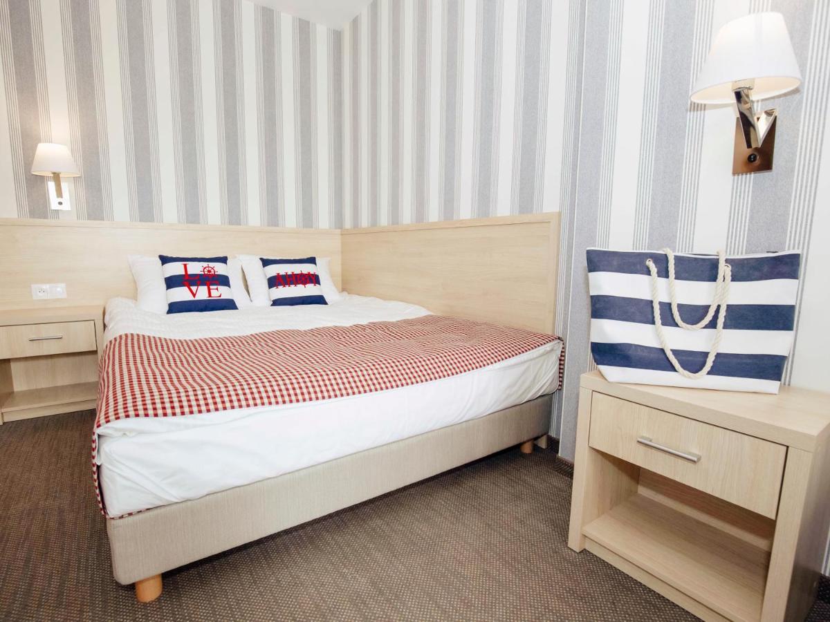 Porto Marina Hotel Krynica Morska Ngoại thất bức ảnh