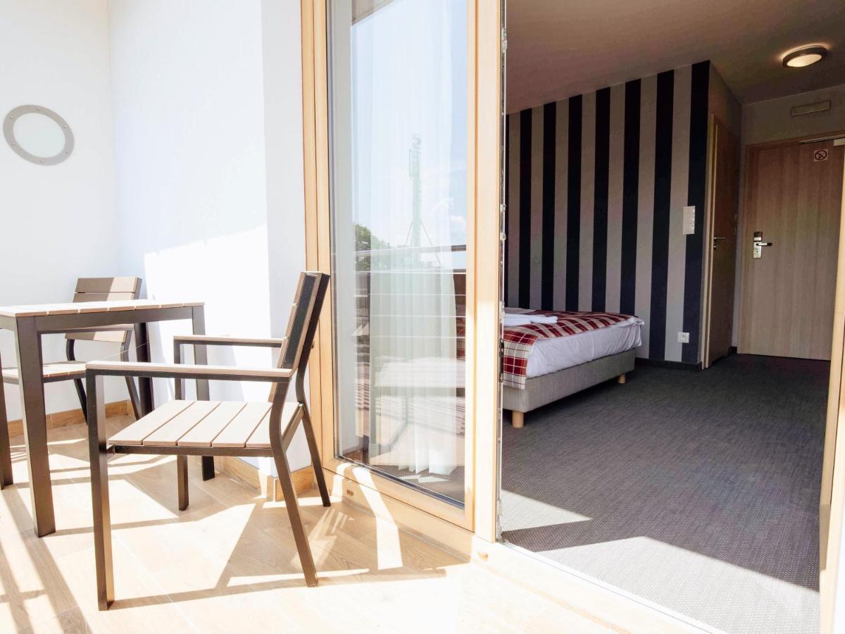 Porto Marina Hotel Krynica Morska Ngoại thất bức ảnh