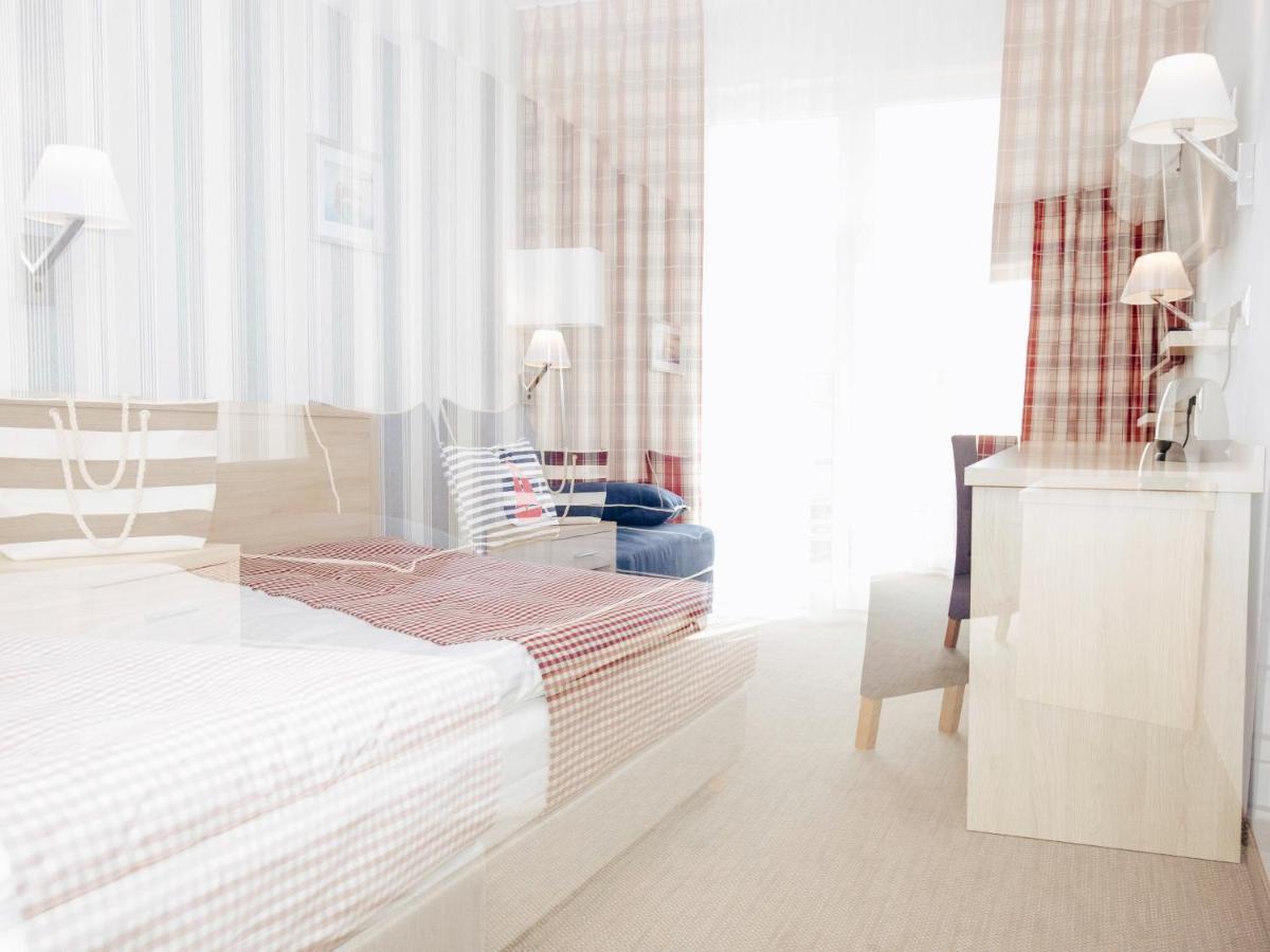 Porto Marina Hotel Krynica Morska Ngoại thất bức ảnh
